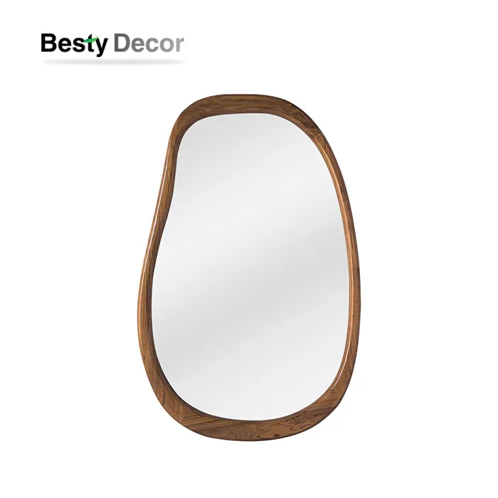Espejo irregular con marco de madera maciza